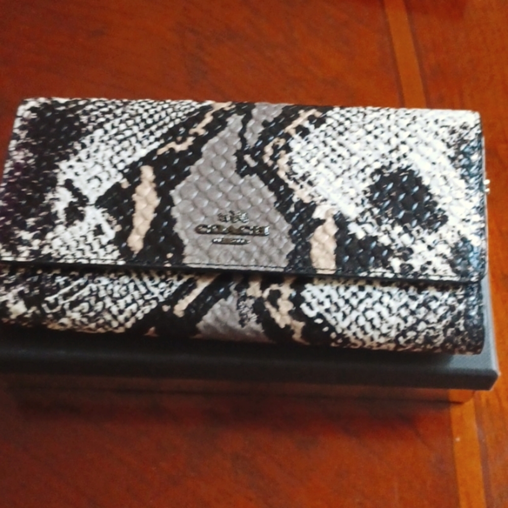 Women's Wallet Leather